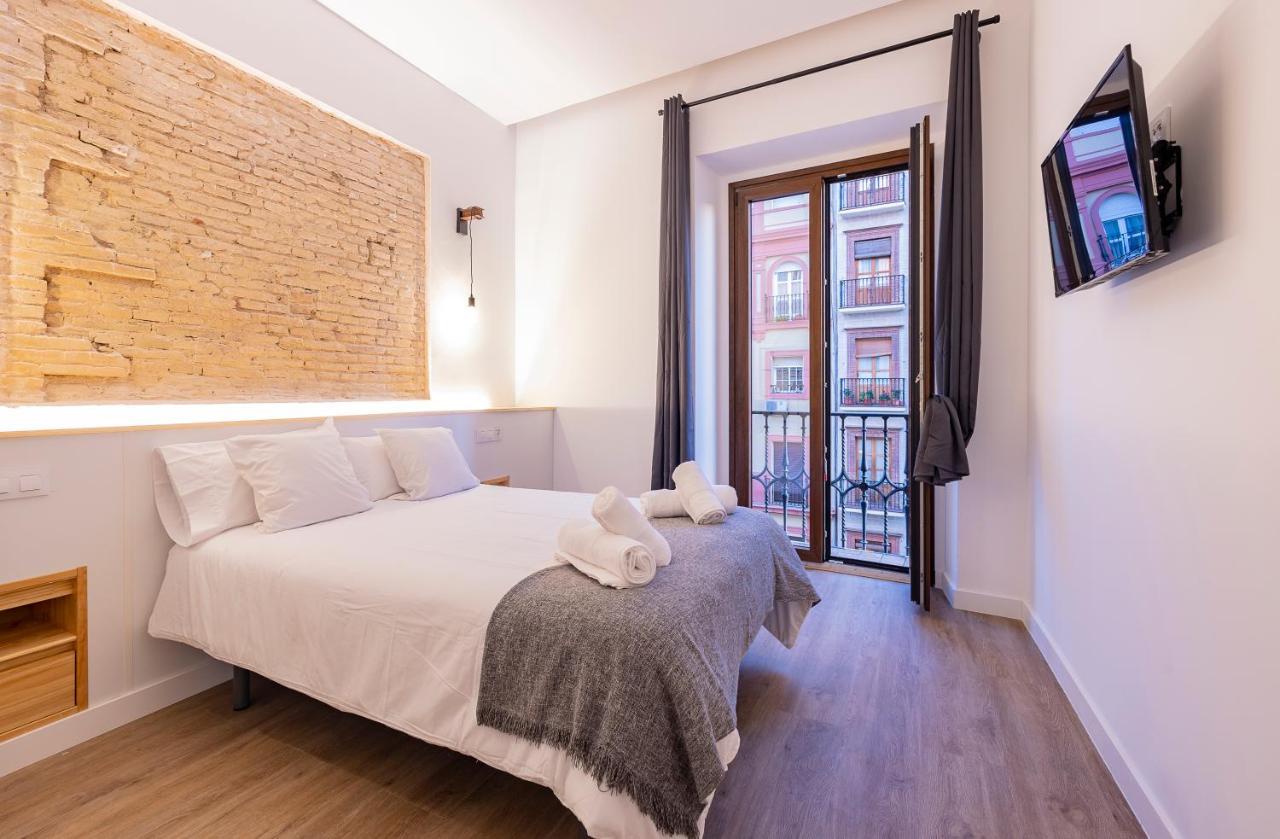 Sevilla Deluxe Suites Exterior photo